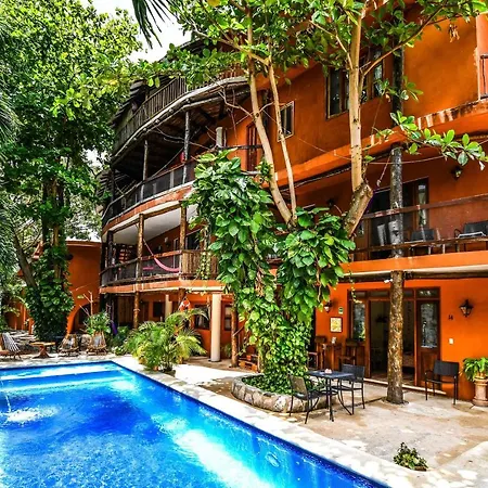 Casa Freud Aparthotel
